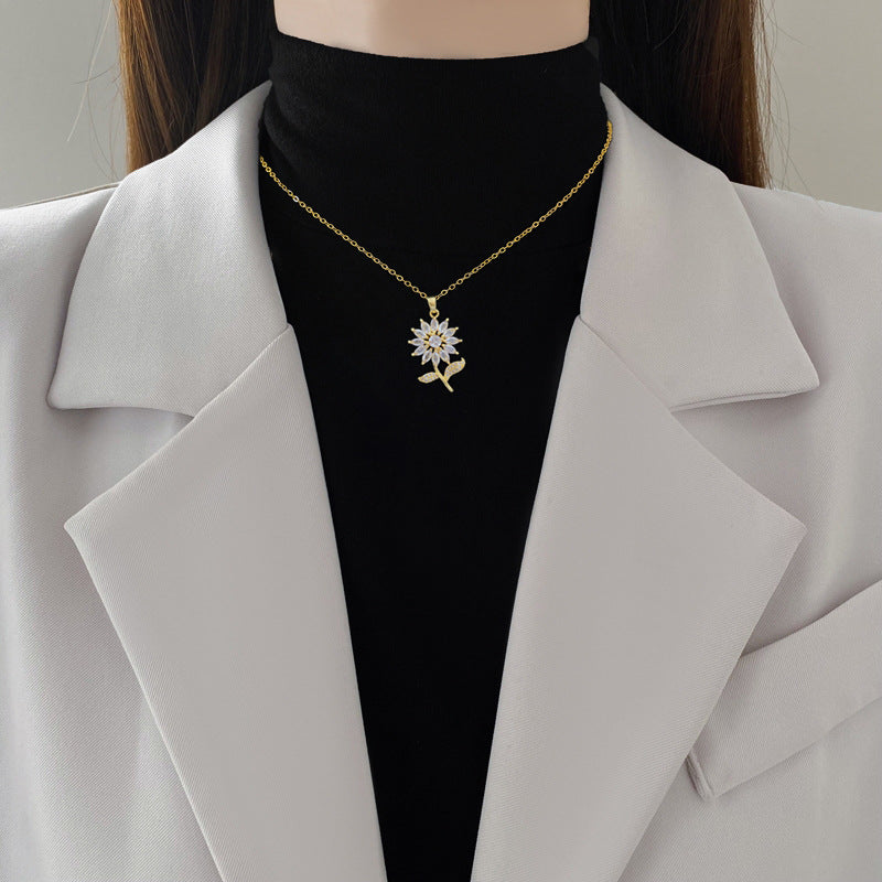 Zeitlose Sonnenblume Halskette – Elegante Goldkette für Damen