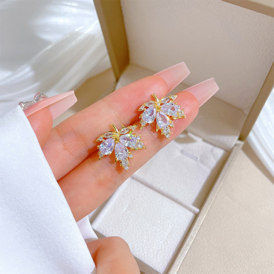 Funkelndes Blatt – Goldkette mit Diamant – Luxus Schmuck für Damen